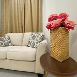 شقة بغرفتي نوم و استديو