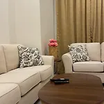 شقة بغرفتي نوم و استديو